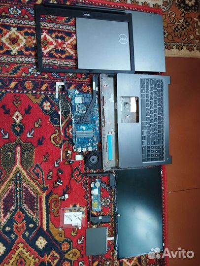 Ноутбук Dell Vostro P62F001(на запчасти)