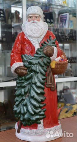 Дед мороз С елкой В красной шубе (гипс. высота 4
