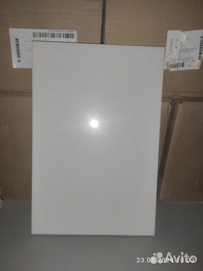 Плитка настенная белая