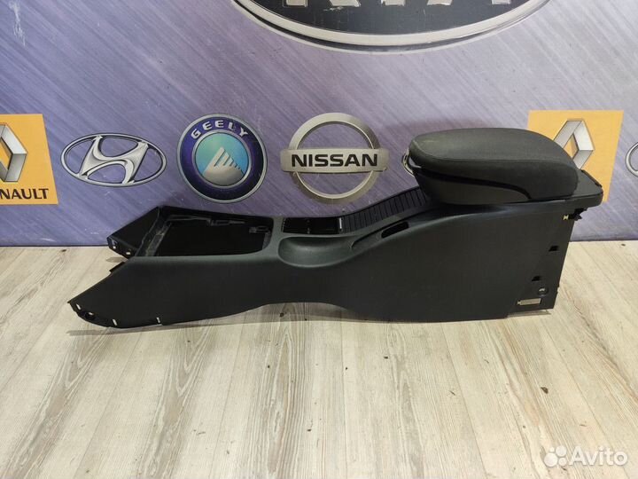 Центральная консоль Nissan primera P12