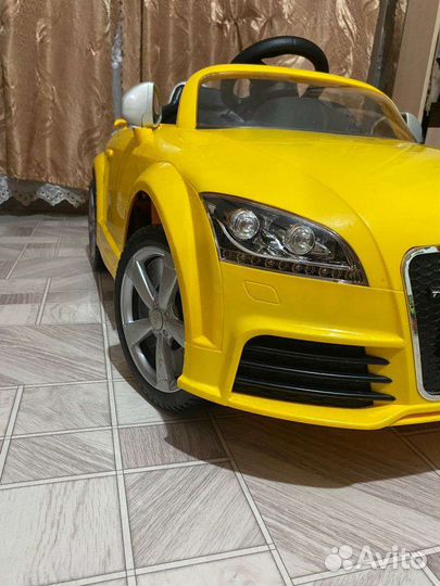 Детский электромобиль audi