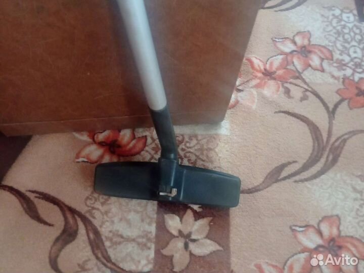 Шланги и щетки для пылесоса