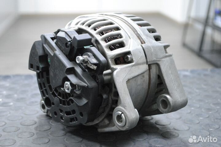 Генератор Opel Vectra C, Astra G 2.2 DTi б/у 140А