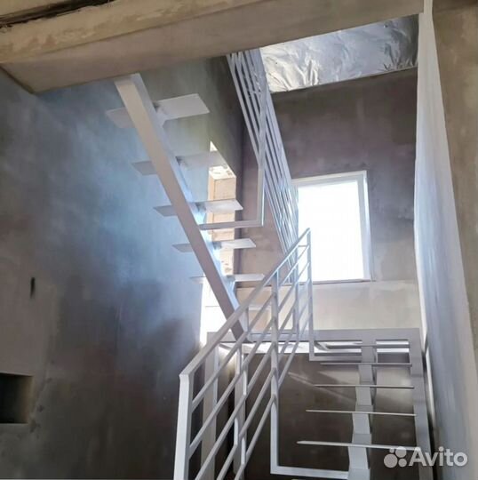 Металлическая лестница