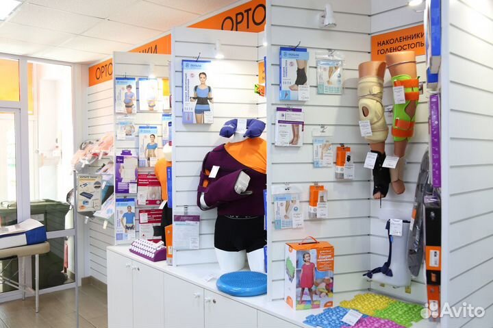 Наколенник с усиливающими лентами