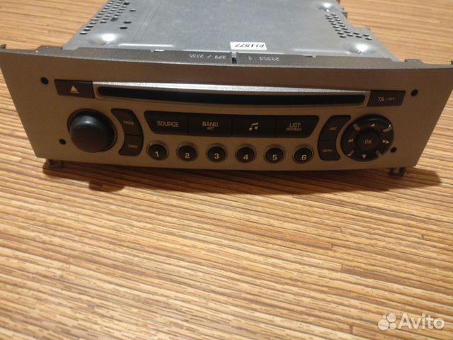 Магнитола от Peugeot 308 родная (96775577XH00)