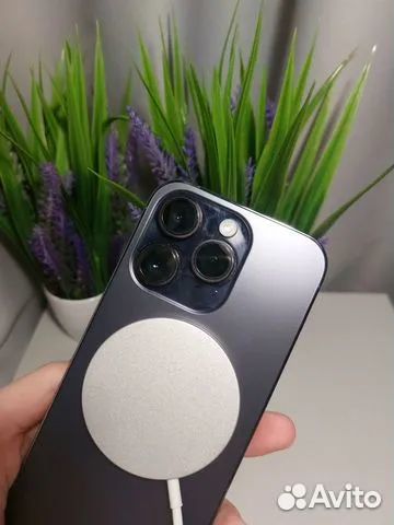 Беспроводное зарядное устройство на iPhone