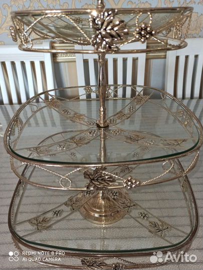 Горка для фруктов и выпечки