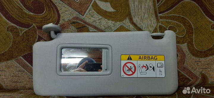 Солнцезащитный козырек Toyota Sienta 170