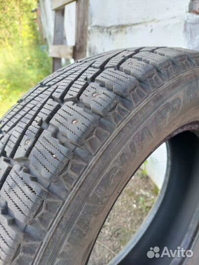 Roadstone Winguard WinSpike SUV 225/65 R17 106T