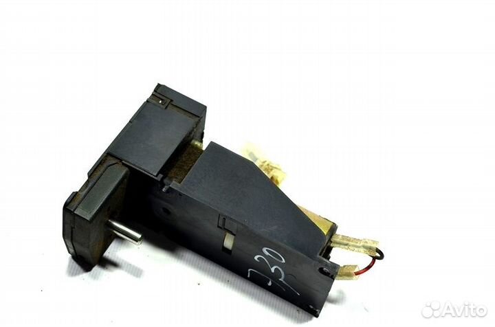 Моторчик шторы салона, левый MAN TGA 26.430 (01.00)