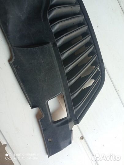 Решетка радиатора Skoda Fabia 2 2007-2015