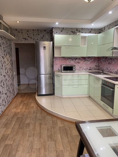 2-к. квартира, 43 м², 3/16 эт.