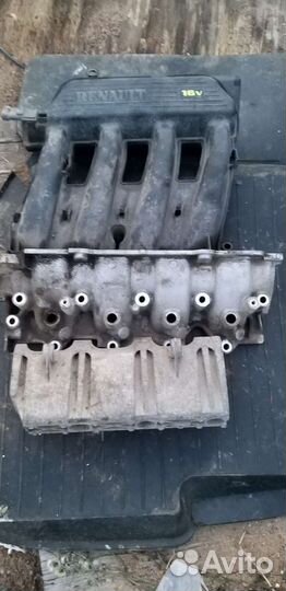 Впускной коллектор Renault Megane 2