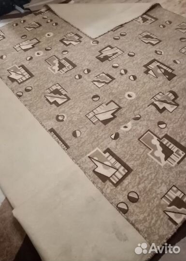 Продаётся ковёр б/у