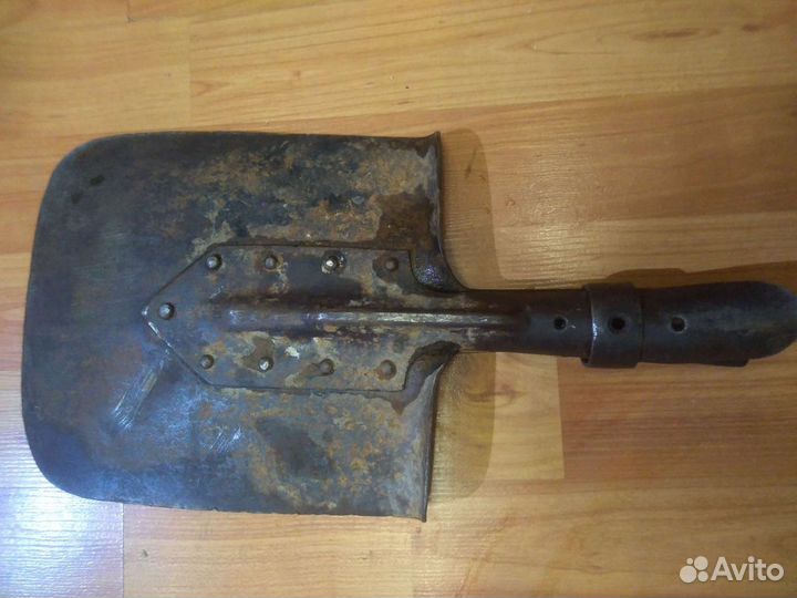 Лопата старинная клепаная