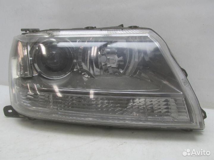 Фара правая Suzuki Grand Vitara