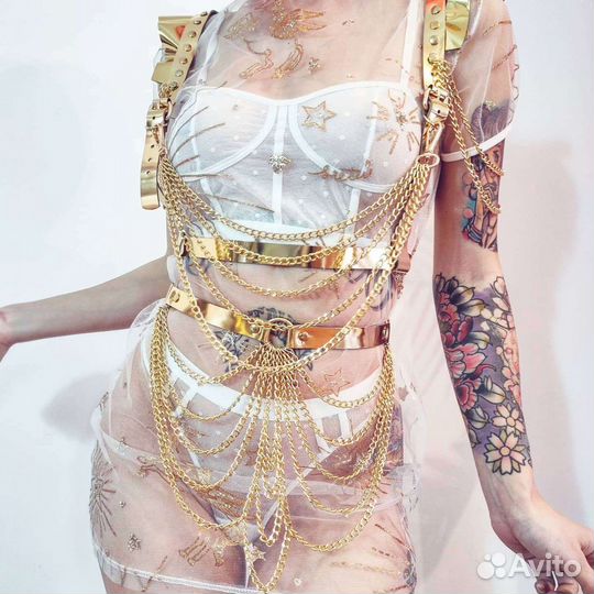 Портупея крылья золотая с цепочками из натуральной