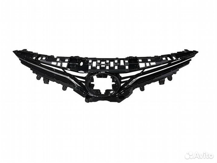 Решетка радиатора Toyota Camry V75