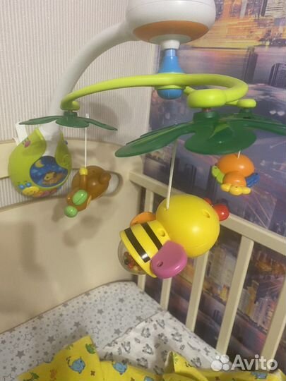 Мобиль в кроватку музыкальный
