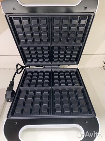 Вафельница hyundai