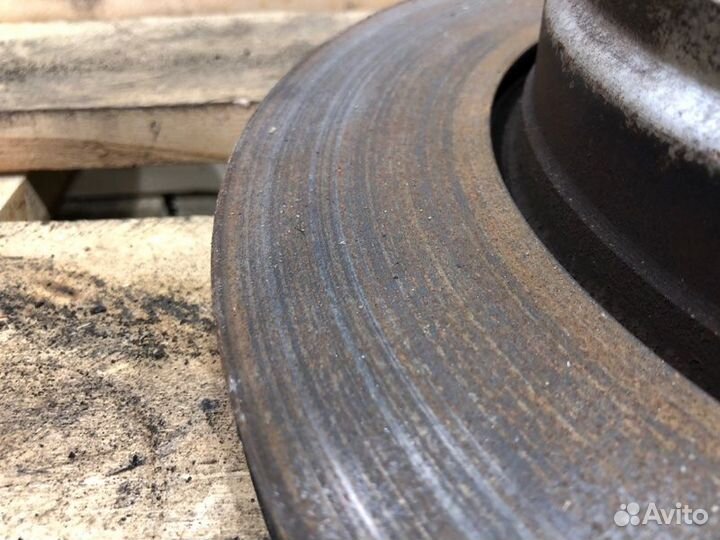 Диск тормозной задний Bmw 5 E60 N52B25 2005