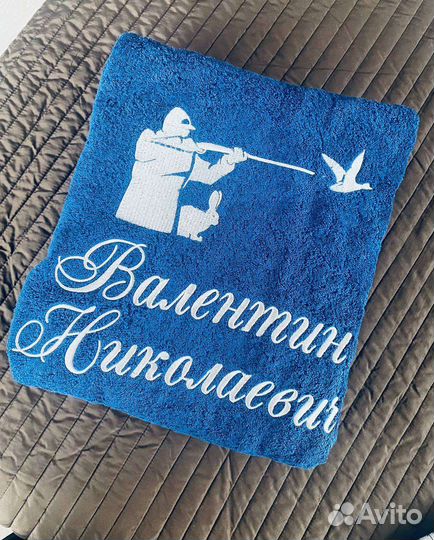 Велюровые и махровые халаты с вышивкой