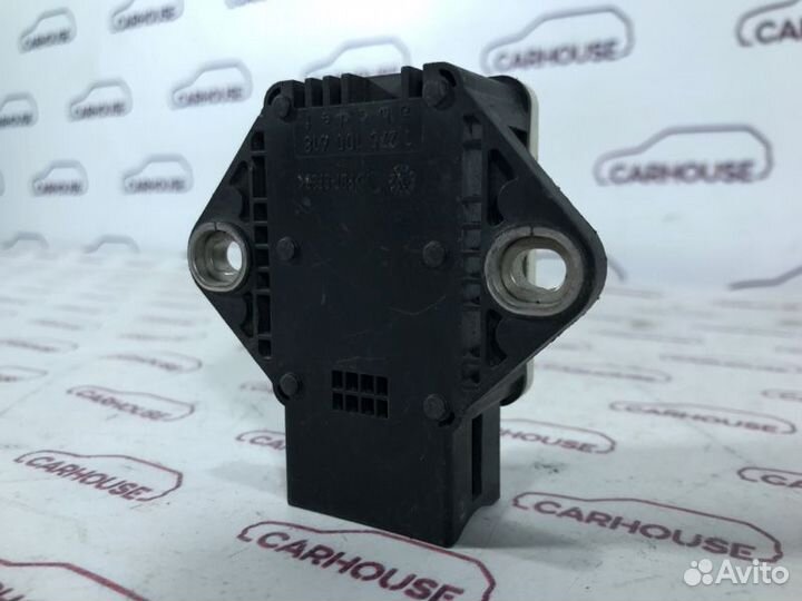 Датчик ускорения Mercedes Benz W211