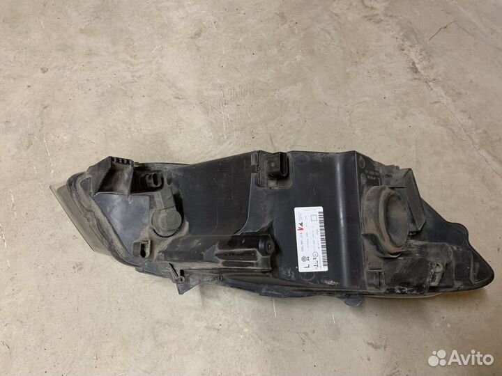 Фара volkswagen polo 2011