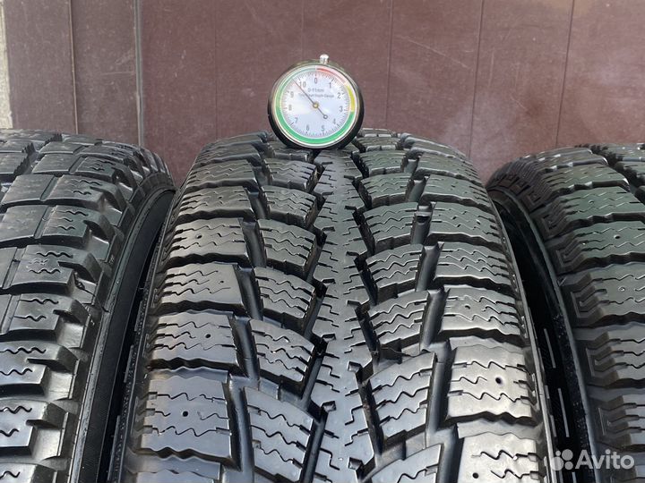 Marshal Power Grip KC11 205/70 R15C