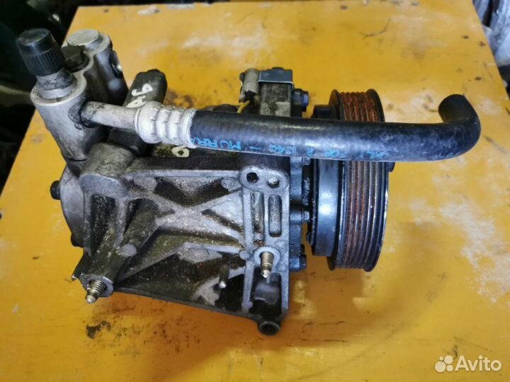 Компрессор кондиционера Saab 9000 1996-1998Г