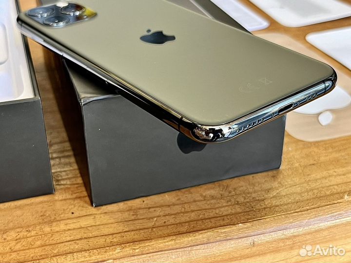iPhone 11 Pro, 64 ГБ