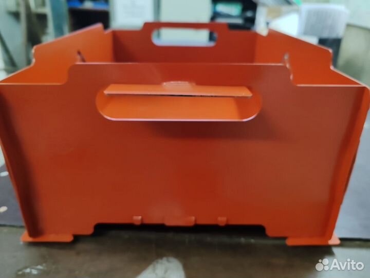 Ящик металлический инструментальный