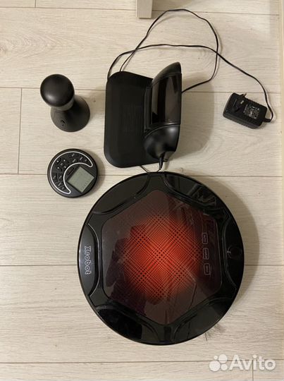 Робот пылесос xrobot