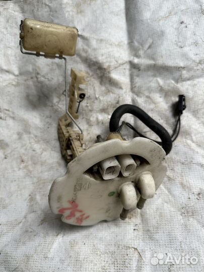 Датчик уровня топлива Nissan Maxima (A32) IV (1995