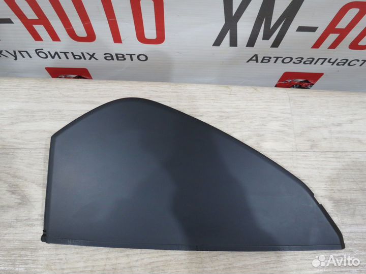 Накладка торпедо левая Porsche Macan