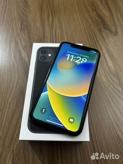 iPhone 11, 64 ГБ