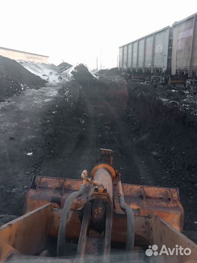 Фронтальный погрузчик 2м3