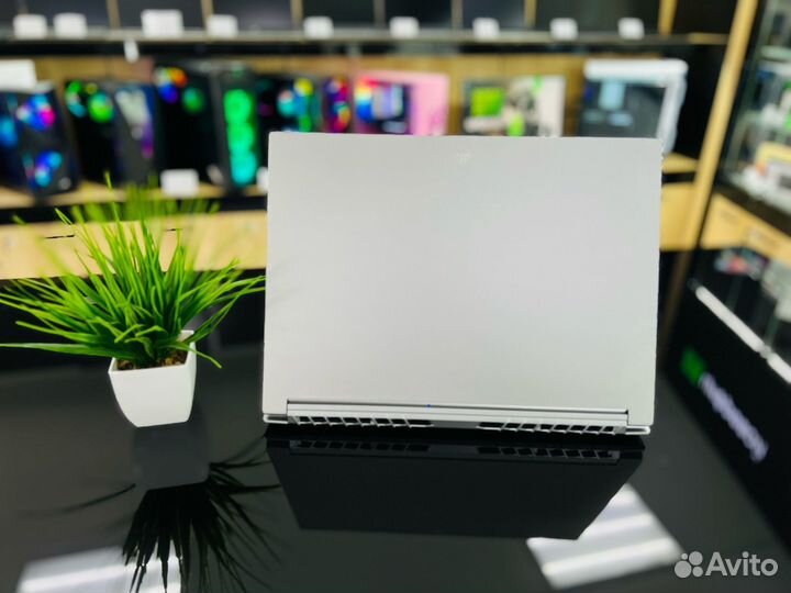 Игровой ноутбук 16