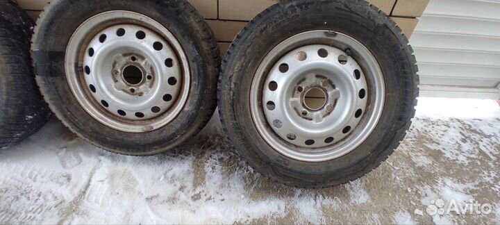 Michelin  Defender XT 205/65 R15