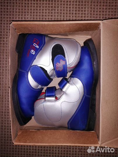 Лыжные ботинки