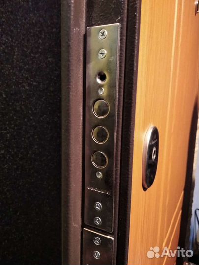 Замена замка двери, личинки, замена ручки в двери