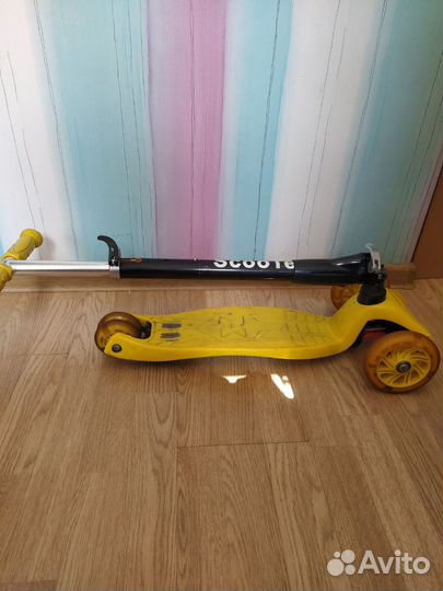 Самокат детский трехколесный