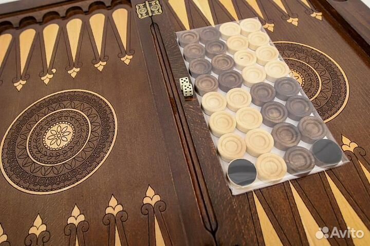 Нарды и шашки резные Арденская лошадь 62 х 61 см бук Армения 62546