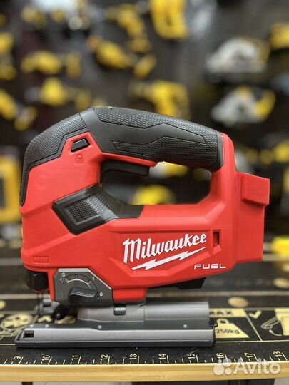 Аккумуляторный лобзик Milwaukee 2737-20 fuel