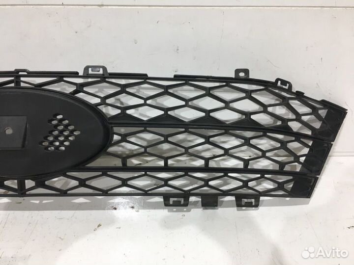 Решетка радиатора LADA Vesta 1 2015