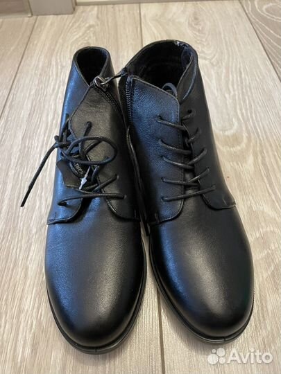 Ботинки женские 37 размер