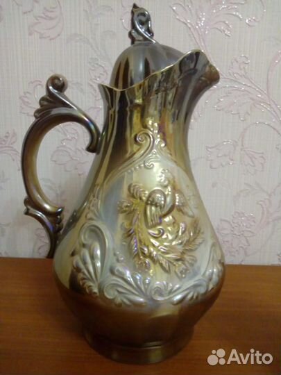 Керамический графин с двумя бокалами