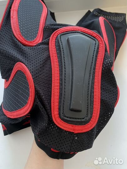 Защитные шорты