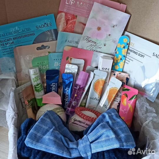 Большой косметический подарочный бокс